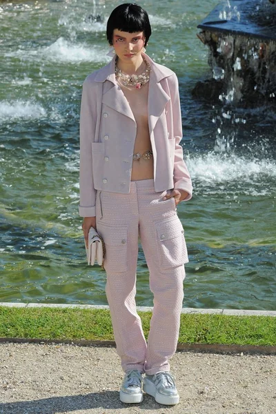 Look 23